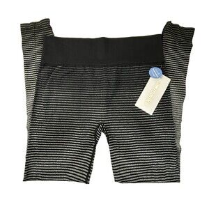 Marika Seamless Heather Charcoal Black Stripe Leggings Size L NWT